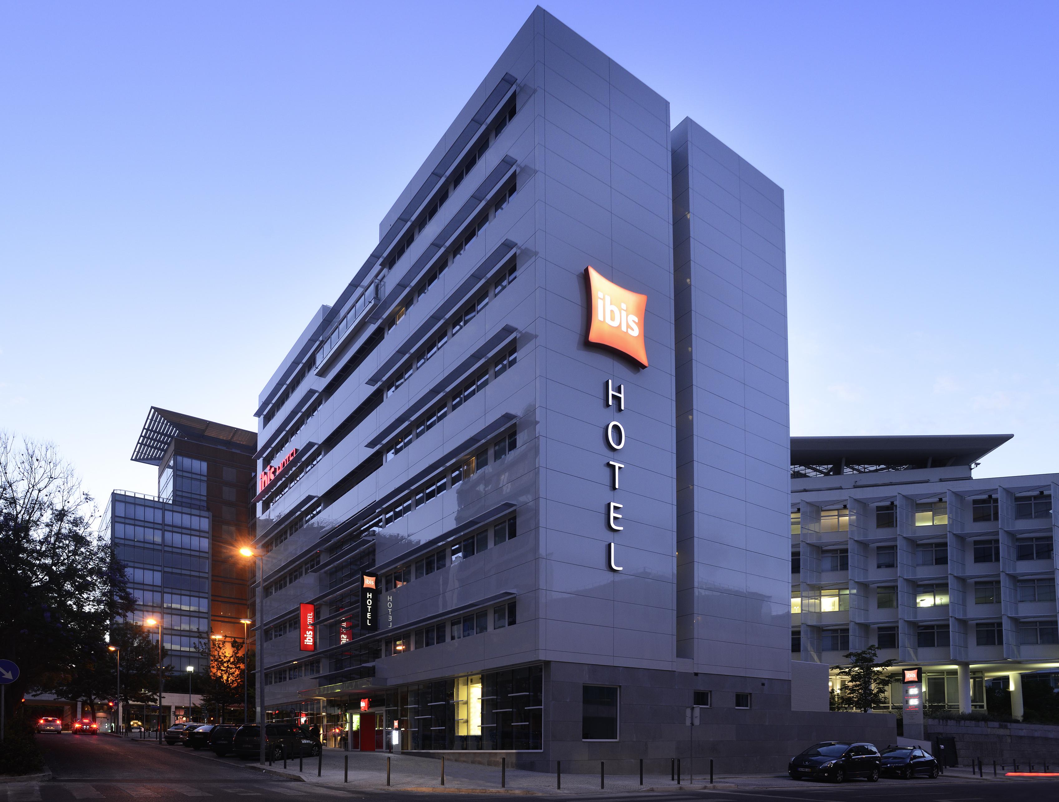 Hotel Ibis Lisboa Parque Das Nacoes Exterior foto