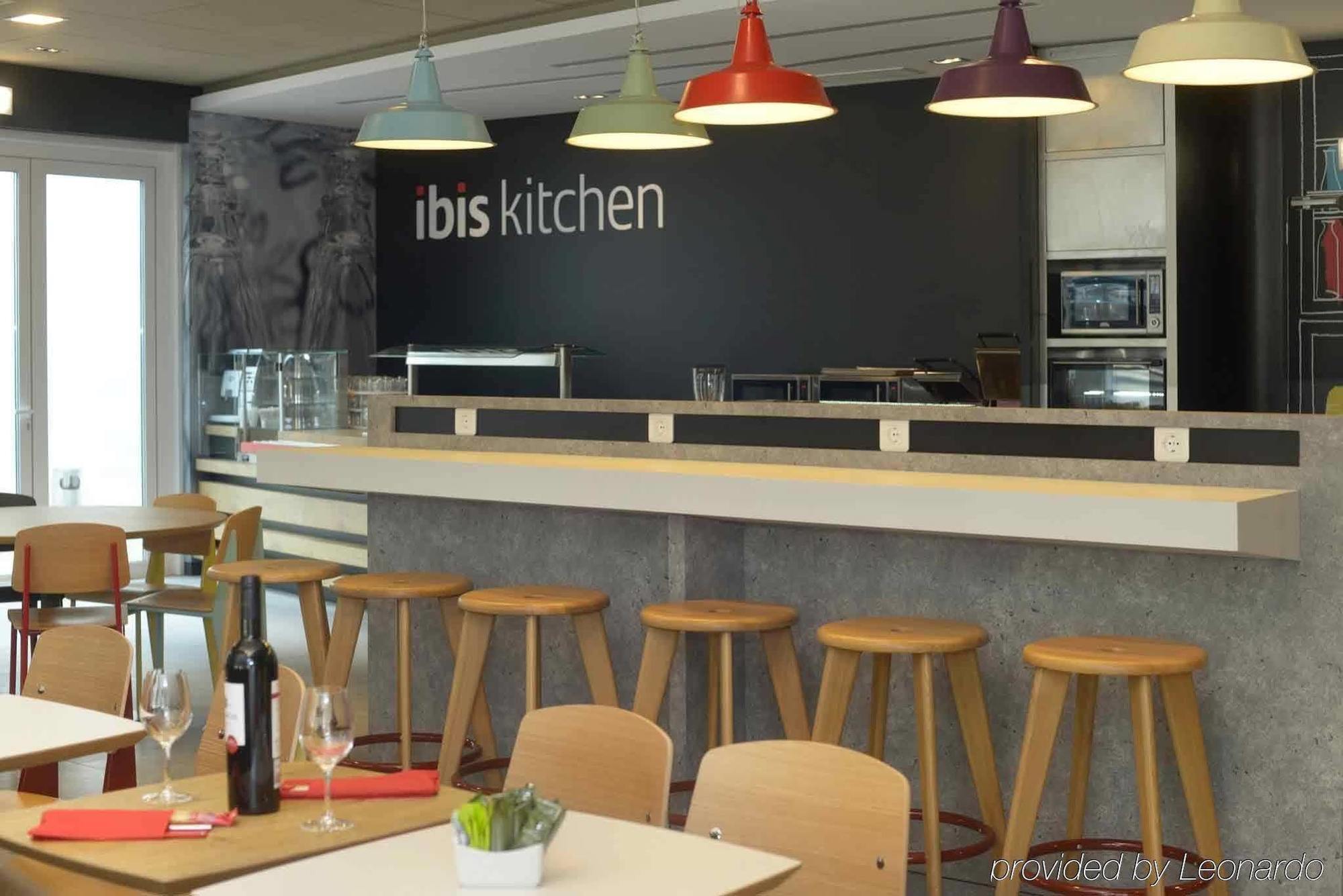 Hotel Ibis Lisboa Parque Das Nacoes Exterior foto